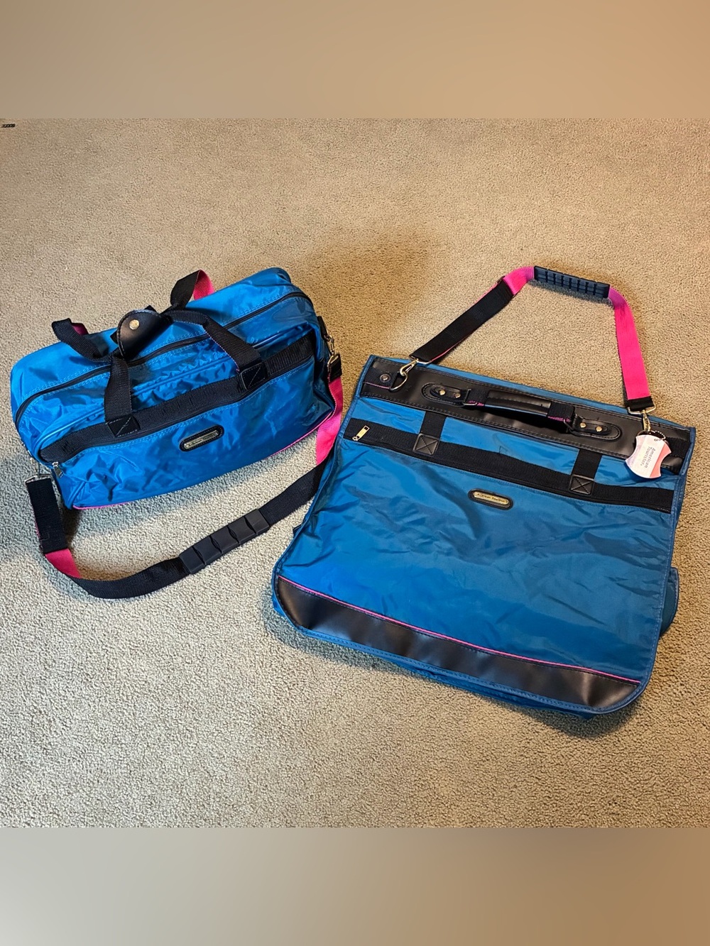 Vtg American Tourister 2-piece Teal Travel Set Foldable Garment Bag & Duffle Bag